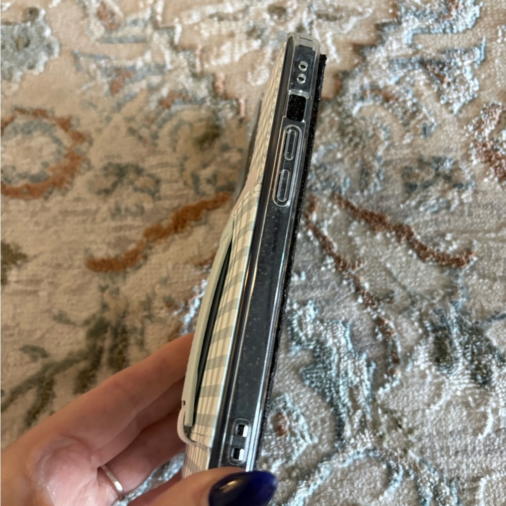 Walli IPhone 16 plus case! - Picture 5 of 7